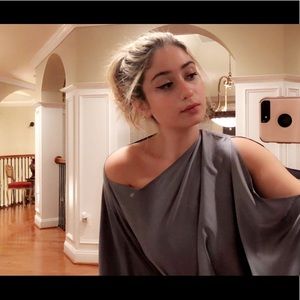 Meet your Posher, Dana